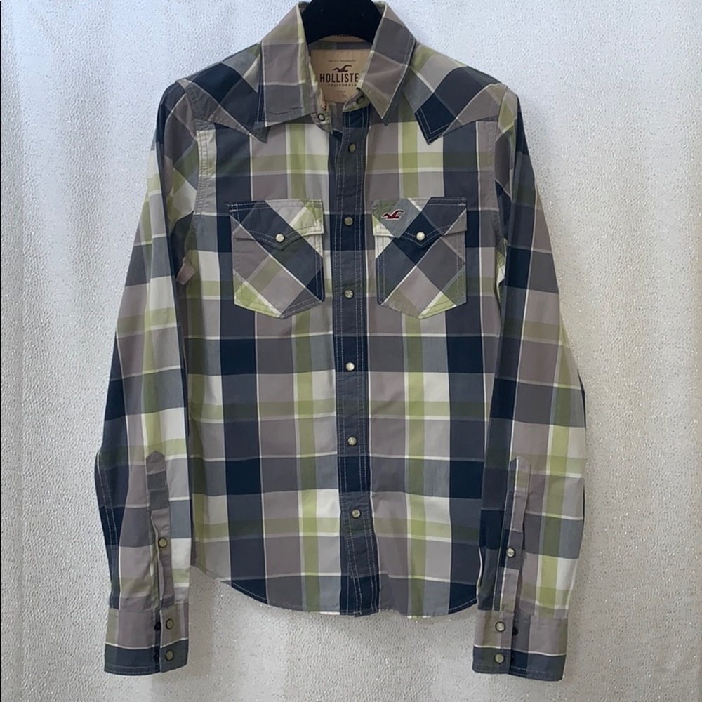 Hollister shirt